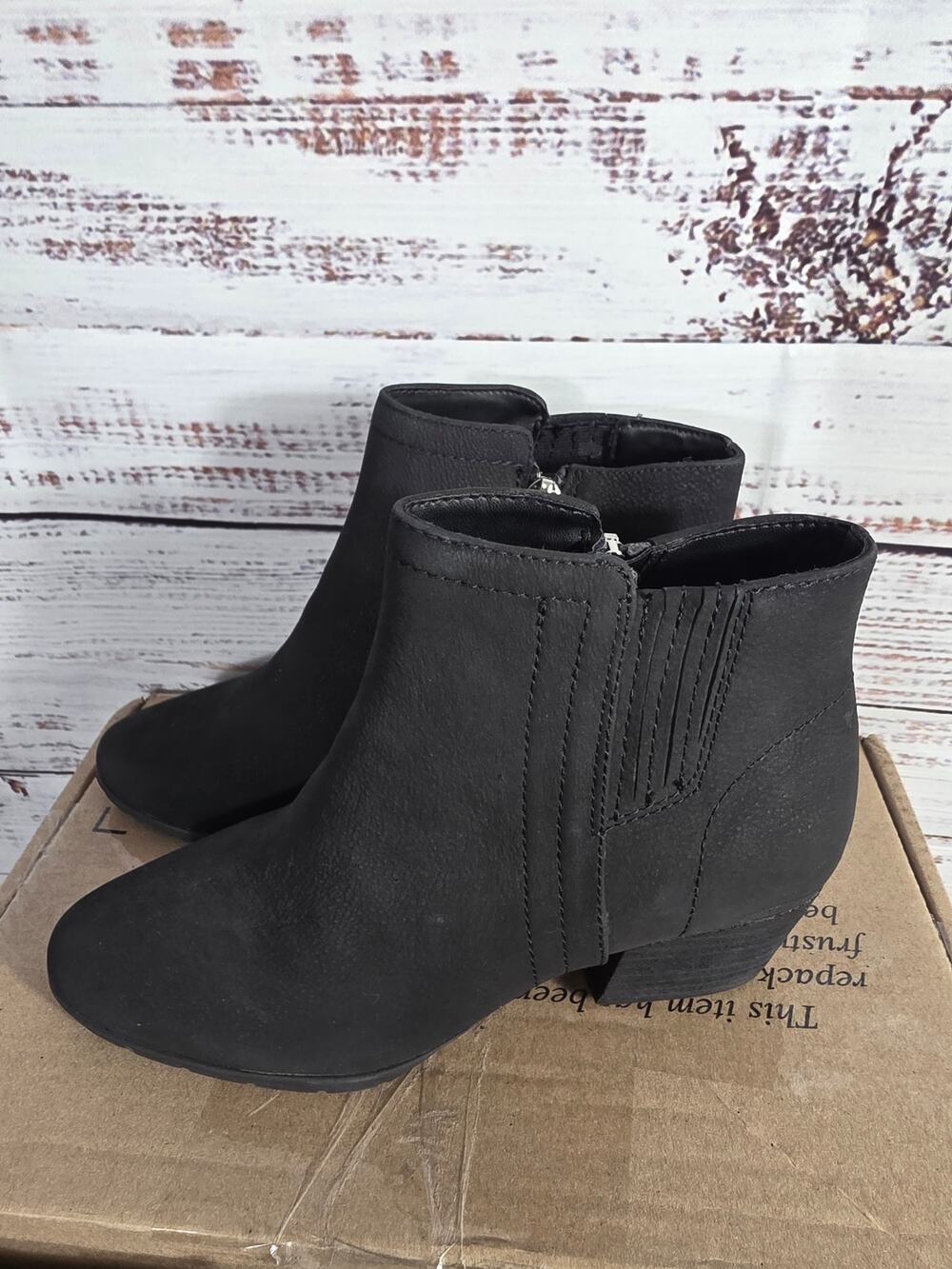 Blondo Waterproof Black  Ankle Boots Women's Size 6 SIde zip low heel booties